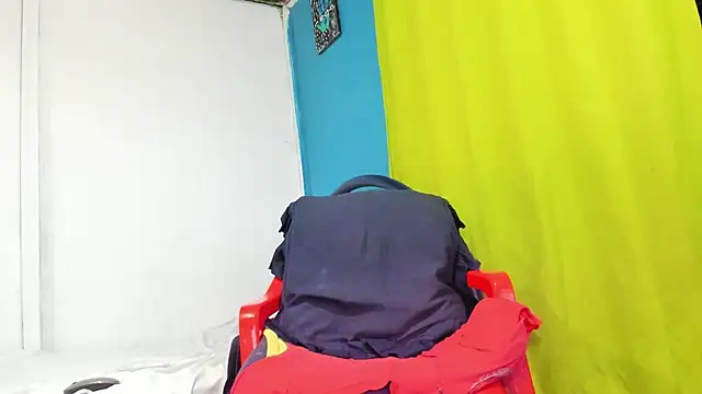 Snapshot of zackmontieel chatting on 03/21/25, 09:34 zackmontieel online show from 03/21/25, 09:34