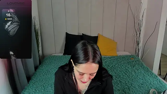 baby  kim online show from 02/24/25, 11:43