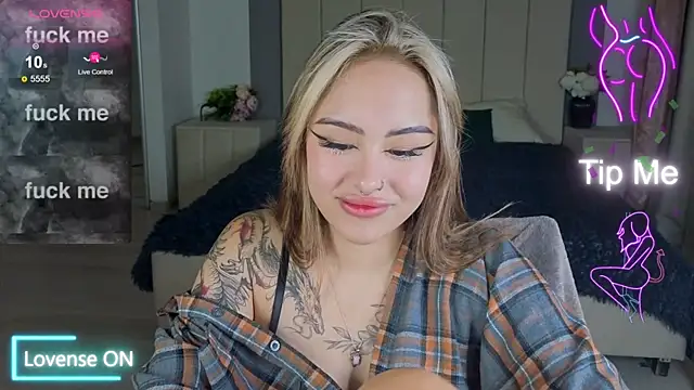 baby  kim online show from 09/17/25, 05:31