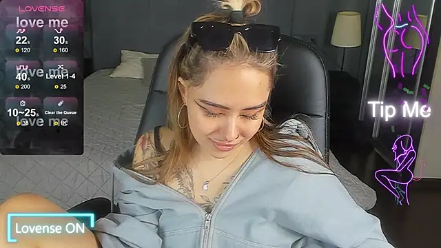 baby  kim online show from 10/09/25, 09:07