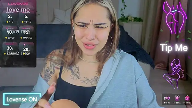 baby  kim online show from 10/30/25, 05:09