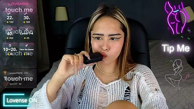 baby  kim online show from 11/24/25, 08:03