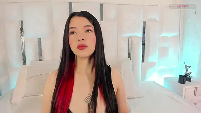 im nika  online show from 02/03/26, 12:21