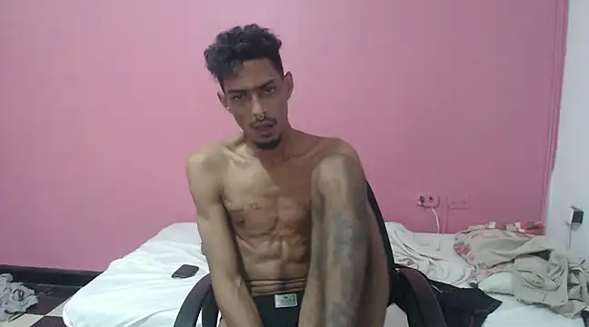 Snapshot of Albertwd420 chatting on 01/02/25, 04:24 Albertwd420 online show from 01/02/25, 04:24