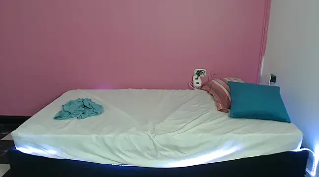 Snapshot of Albertwd420 chatting on 02/08/25, 03:53 Albertwd420 online show from 02/08/25, 03:53