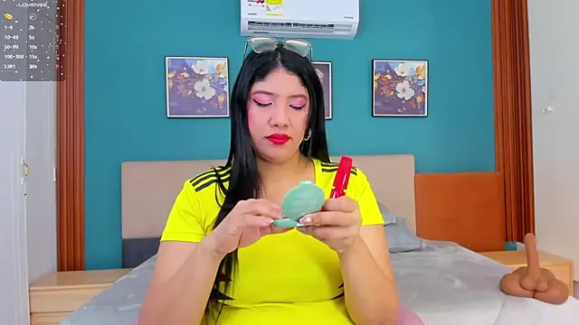 estrella bigboobs14 online show from 07/04/26, 02:29