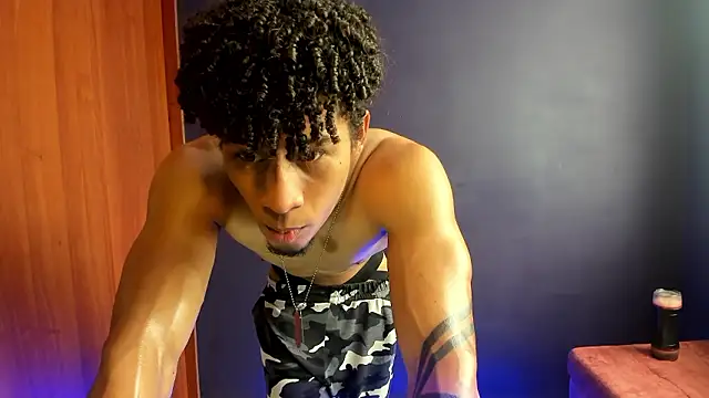 Snapshot of Pendragon1224 chatting on 12/01/24, 04:29 Pendragon1224 online show from 12/01/24, 04:29