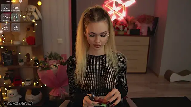 ManiFreyja online show from 09/11/25, 08:09