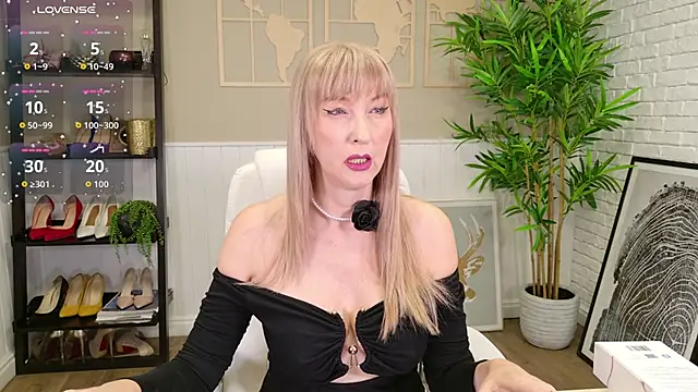 LadyLeea online show from 02/13/26, 05:58