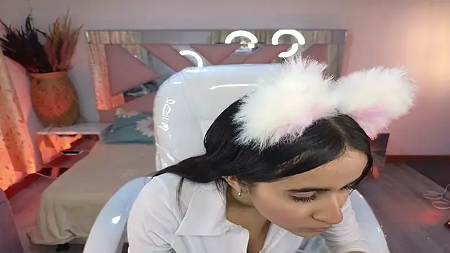 Mia Fischer online show from 12/05/25, 07:10