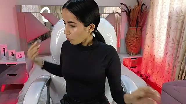 Mia Fischer online show from 03/13/26, 11:39