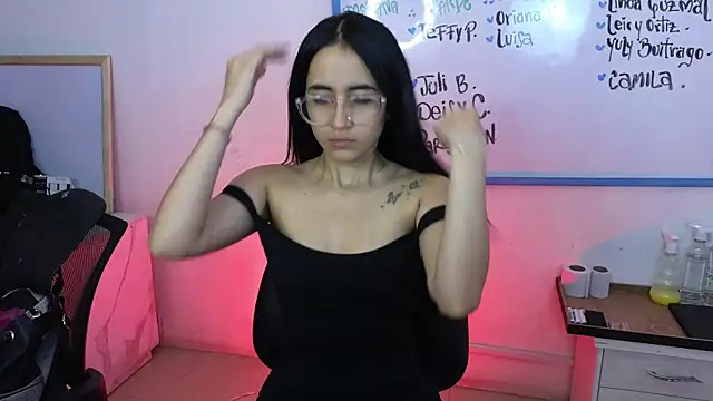 Mia Fischer online show from 04/01/26, 11:33