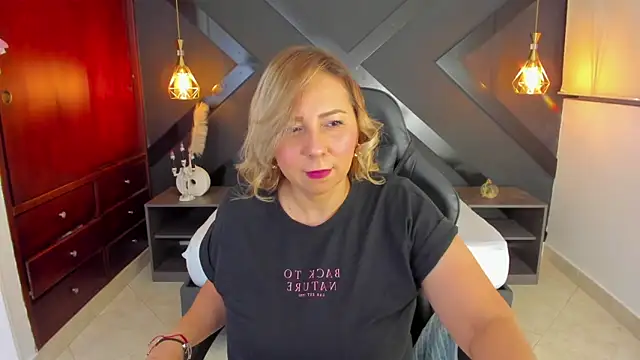 andre soto  online show from 11/18/25, 02:28