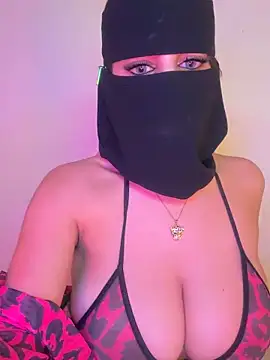 shanelle0 online show from 12/24/24, 12:00