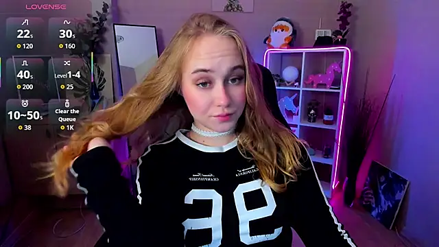 LianaBright online show from 02/15/26, 02:41