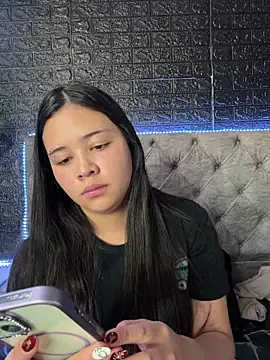 Paloma  LS online show from 12/19/25, 07:21