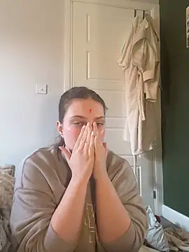 Snapshot of Krystal_Tx chatting on 03/07/25, 10:35 Krystal Tx online show from 03/07/25, 10:35