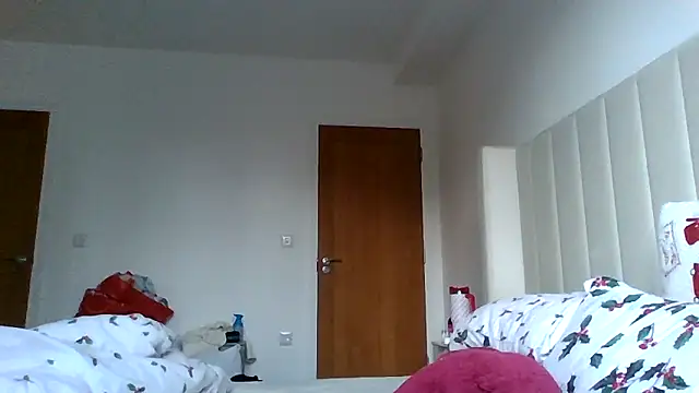 Krystal Tx online show from 11/25/25, 02:50