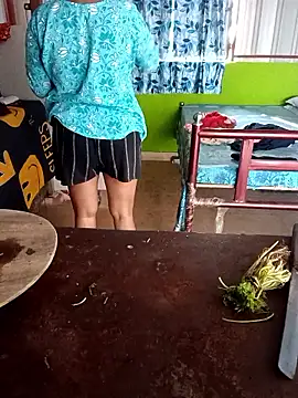 Snapshot of EeshaBhabi chatting on 02/02/26, 08:35 EeshaBhabi online show from 02/02/26, 08:35