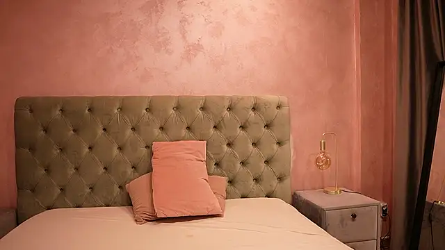 LucyWilow online show from 02/06/26, 05:34