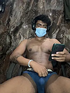 Snapshot of rony6663 chatting on 10/10/25, 05:28 rony6663 online show from 10/10/25, 05:28