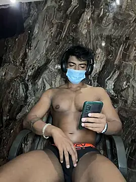 Snapshot of rony6663 chatting on 10/29/25, 05:04 rony6663 online show from 10/29/25, 05:04