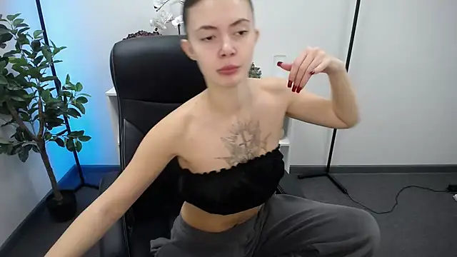 Ritaneer online show from 12/01/25, 09:03