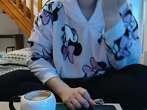 Lauzo21 online show from 10/06/25, 05:38