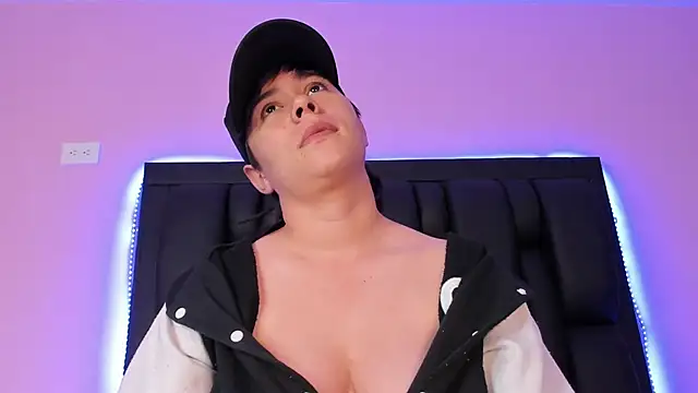 AbbySmiitth  online show from 02/20/25, 06:24