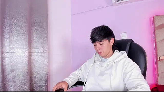 AbbySmiitth  online show from 03/18/25, 03:10