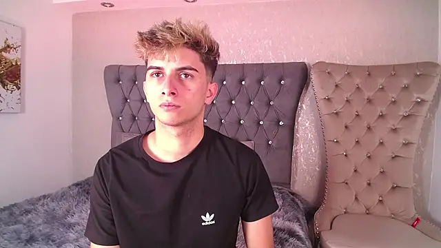 MrWilliseo online show from 09/26/25, 02:26