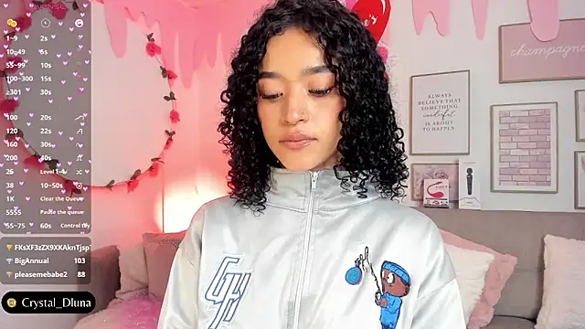 Snapshot of Crystal_Dluna chatting on 02/19/25, 03:27 Crystal Dluna online show from 02/19/25, 03:27