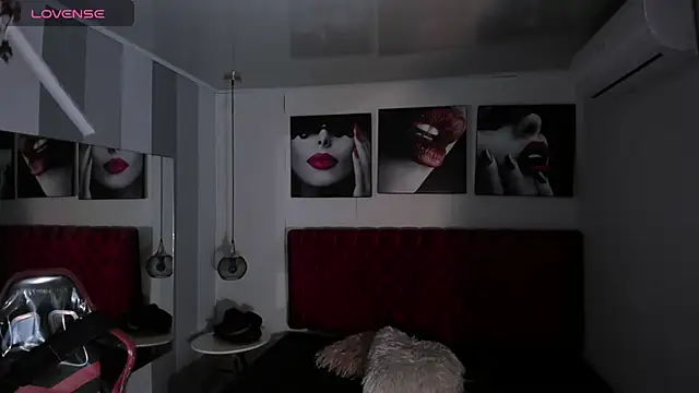 Snapshot of KENDER21_ chatting on 02/02/25, 12:46 KENDER21 online show from 02/02/25, 12:46