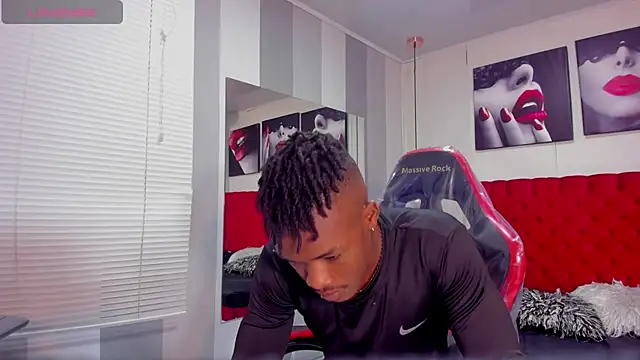 Snapshot of KENDER21_ chatting on 03/06/25, 01:14 KENDER21 online show from 03/06/25, 01:14