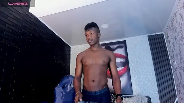 Snapshot of KENDER21_ chatting on 03/16/25, 01:06 KENDER21 online show from 03/16/25, 01:06