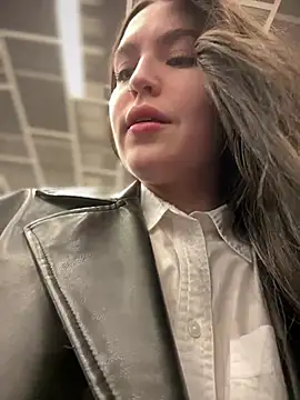 meow girl online show from 02/08/25, 10:07