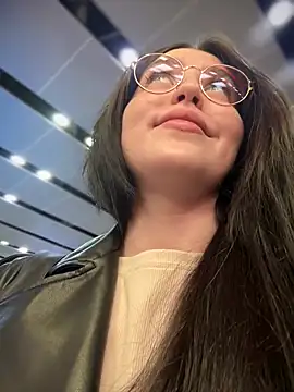 meow girl online show from 02/09/25, 12:52