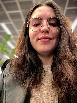 meow girl online show from 11/16/25, 08:09