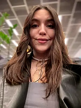 meow girl online show from 12/18/25, 09:48