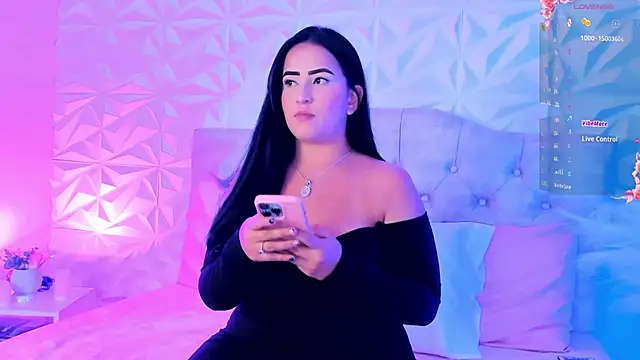 Snapshot of Miss_Ivy4 chatting on 01/25/25, 03:51 Miss Ivy4 online show from 01/25/25, 03:51