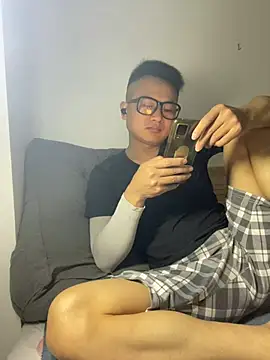 lixiaoshuai8 online show from 03/10/25, 02:05