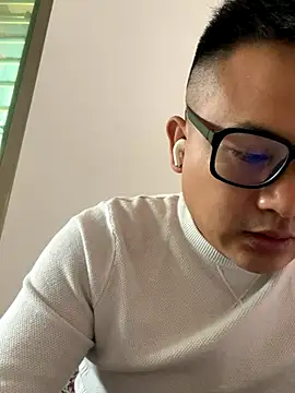 lixiaoshuai8 online show from 12/02/25, 04:18