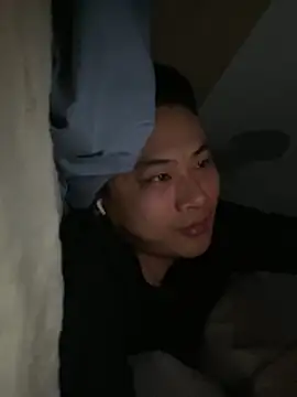 lixiaoshuai8 online show from 12/18/25, 03:51