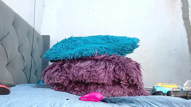 imtiffany w online show from 02/21/25, 04:05