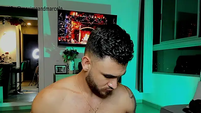 Maximo Marcelo online show from 12/24/24, 12:11