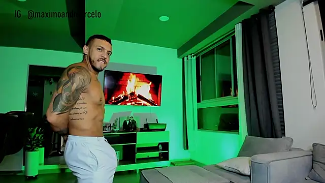 Maximo Marcelo online show from 01/10/25, 12:17