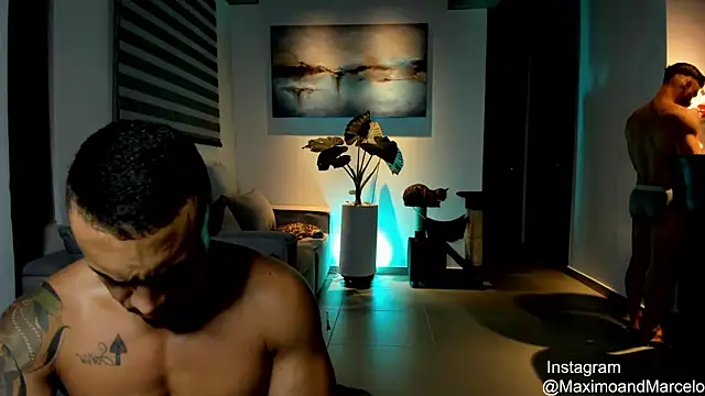 Maximo Marcelo online show from 02/21/25, 02:06