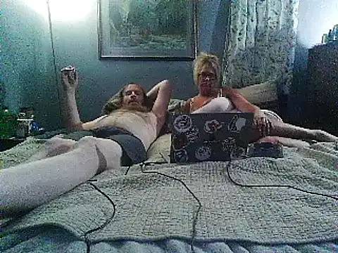 letsgetdirty1981 online show from 02/05/25, 06:02