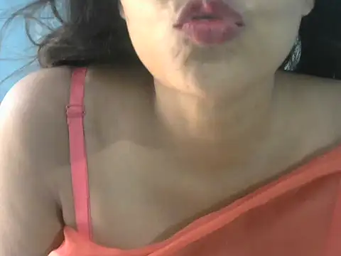 Nehasingh2024 online show from 09/19/25, 06:04