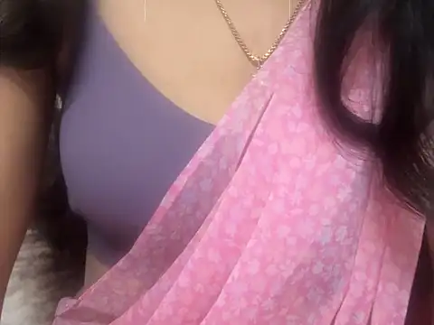 Snapshot of _FluffyHxney_ chatting on 12/24/24, 09:00 FluffyHxney online show from 12/24/24, 09:00